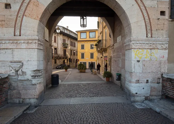 Relais Ponte PietraBed and Breakfast